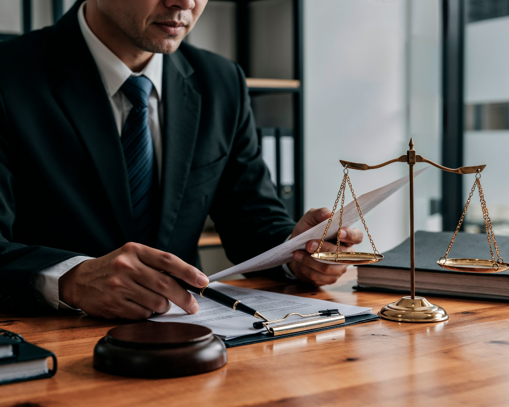 A importância dos contratos bem elaborados na proteção jurídica das empresas